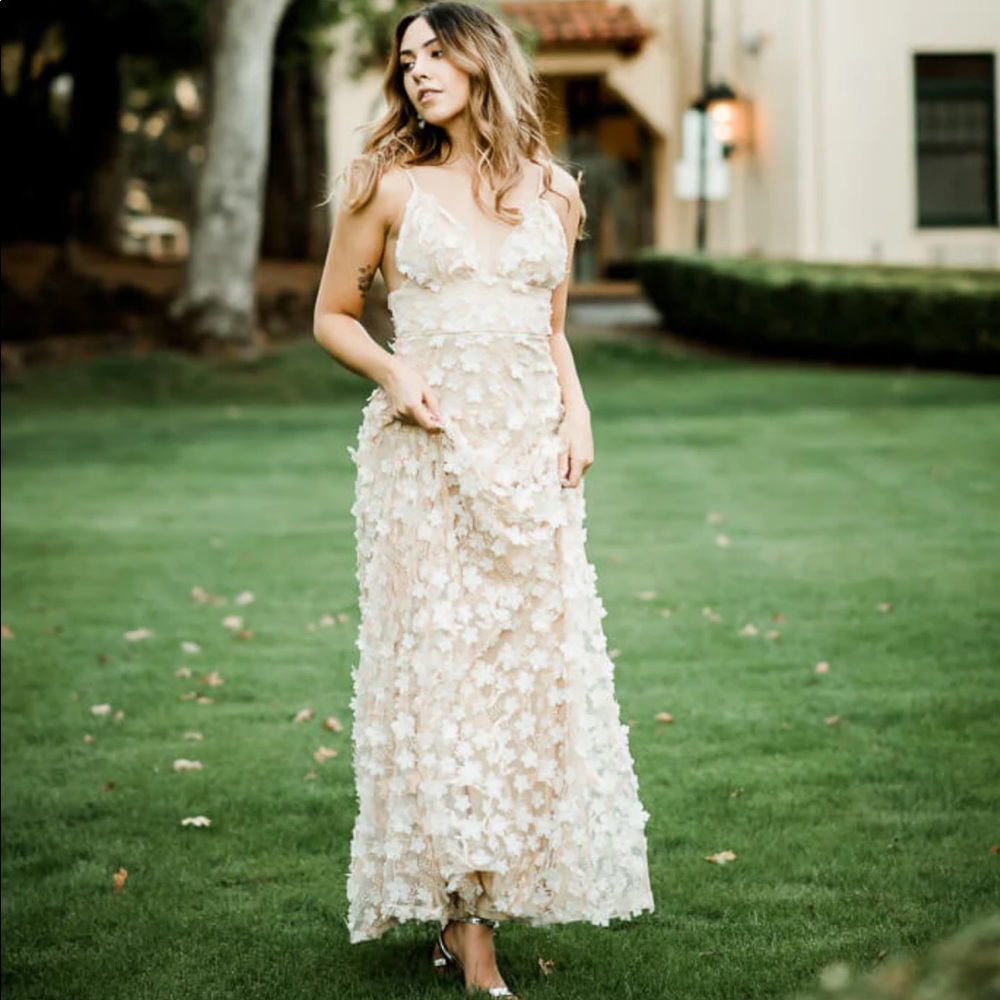 Confête Simone 3D Floral Maxi Dress Size Med